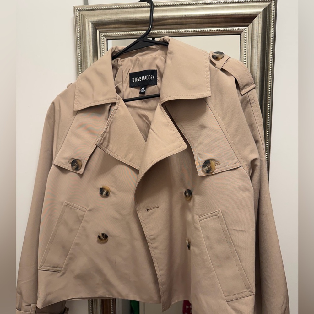 Cropped double-breasted trench